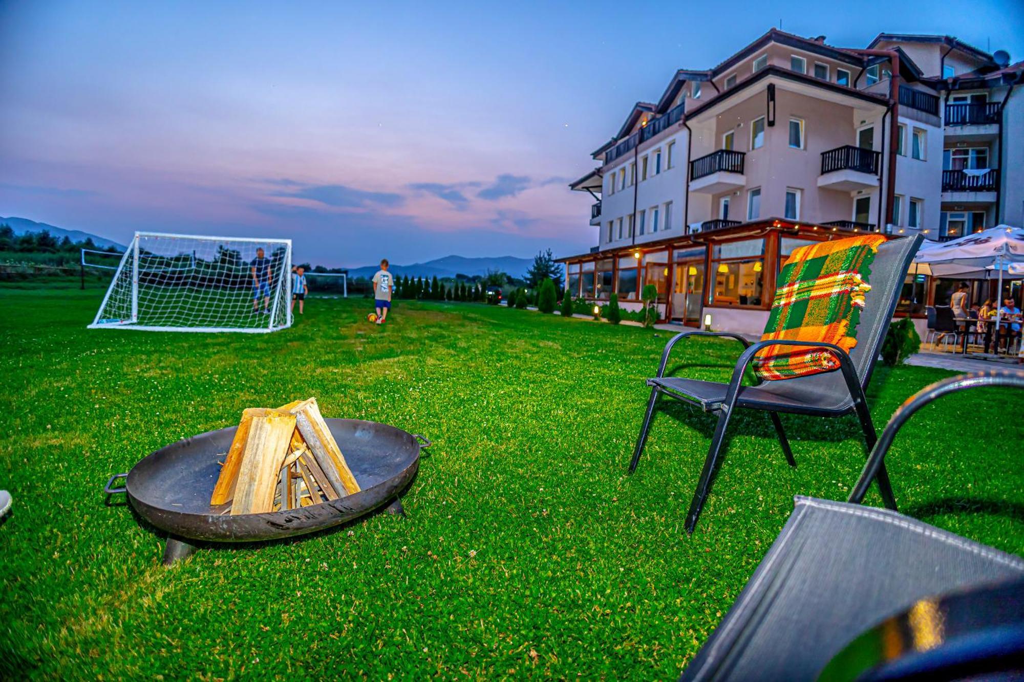 Thermal Hotel Seven Seasons بانيا المظهر الخارجي الصورة