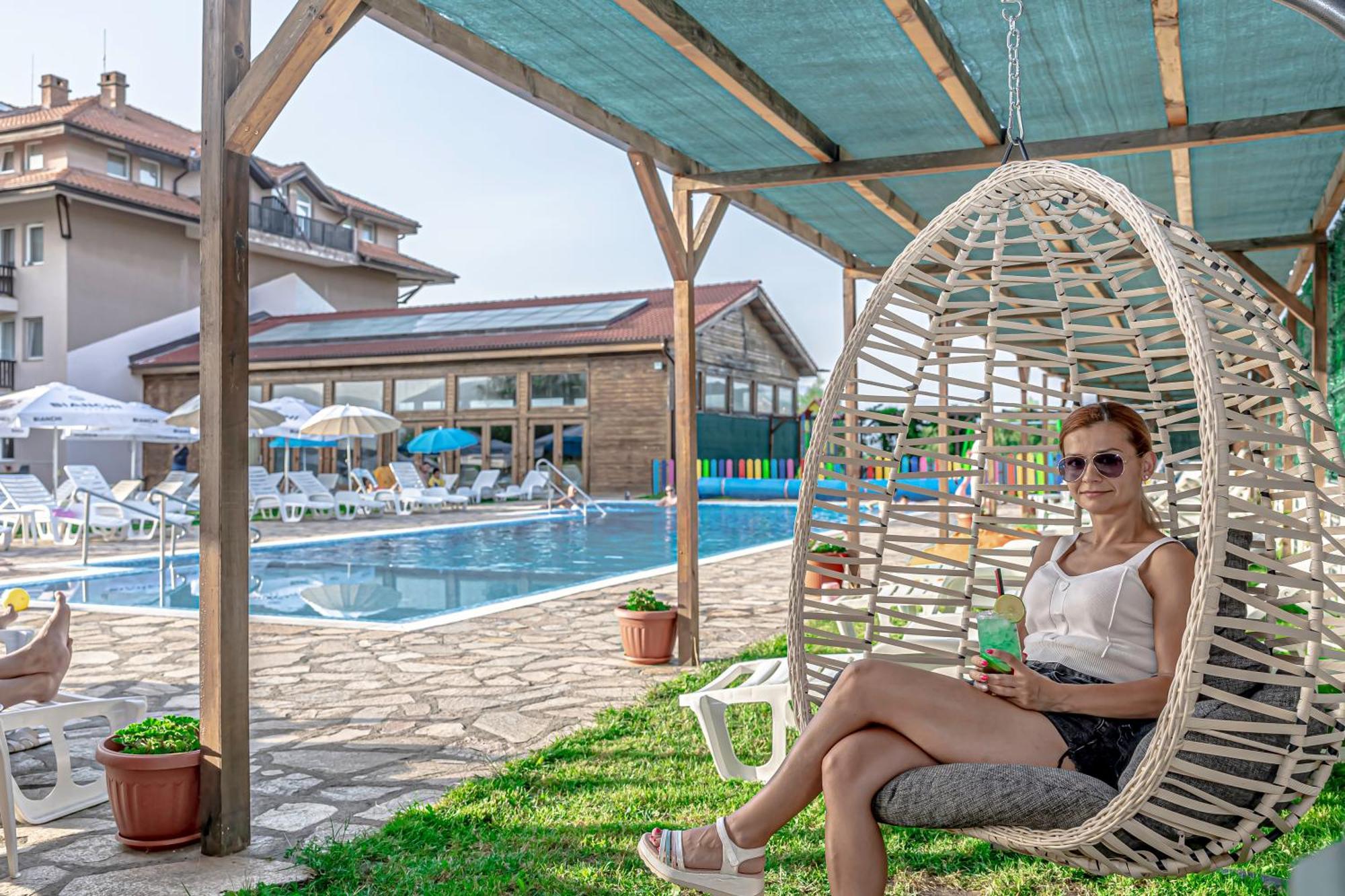 Thermal Hotel Seven Seasons بانيا المظهر الخارجي الصورة
